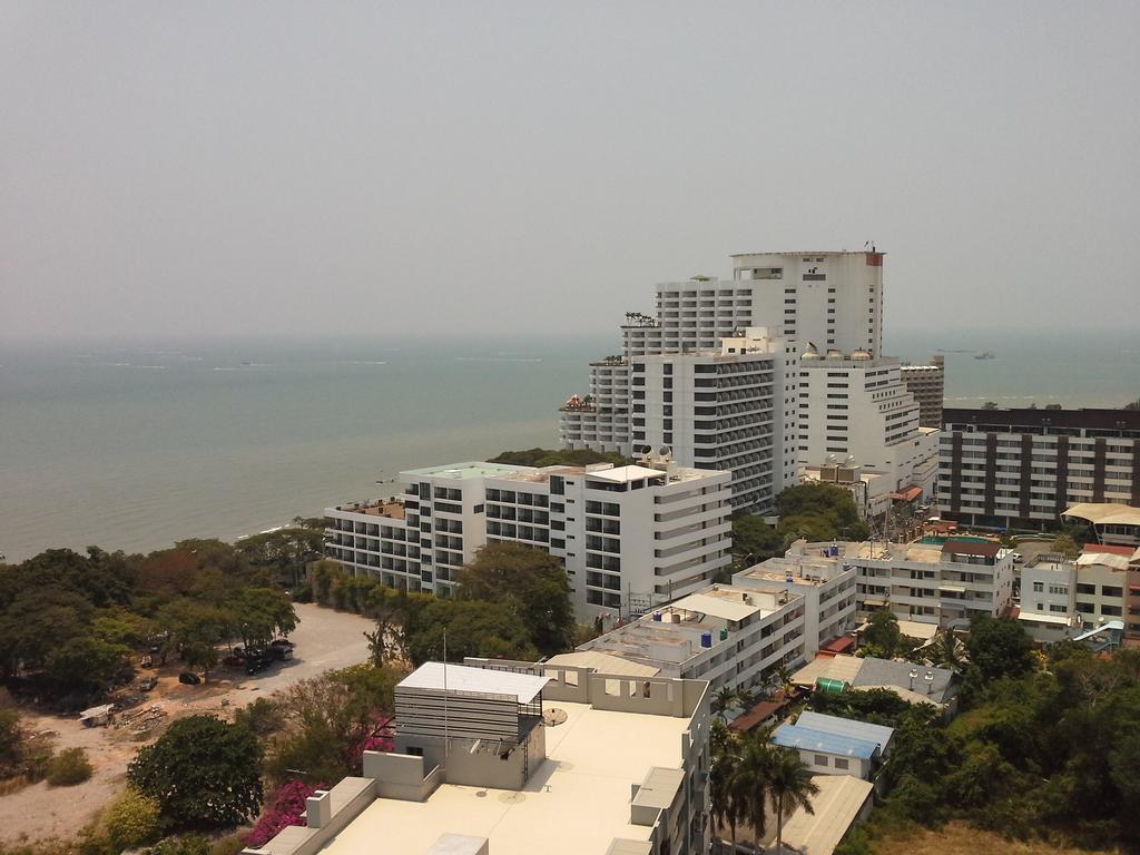 Cosy Beach View Apartments パッタヤー エクステリア 写真