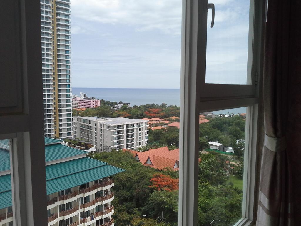Cosy Beach View Apartments パッタヤー エクステリア 写真