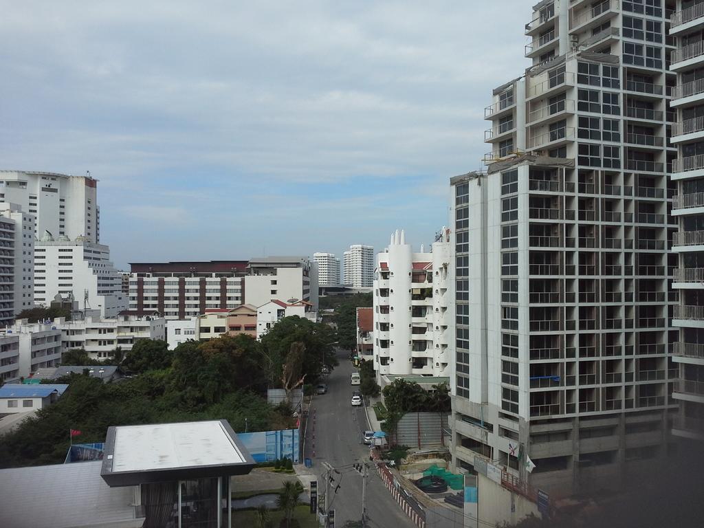 Cosy Beach View Apartments パッタヤー エクステリア 写真
