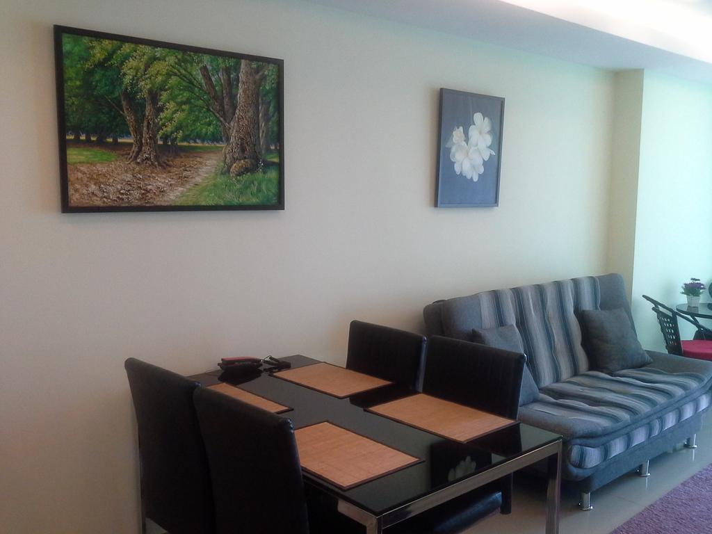 Cosy Beach View Apartments パッタヤー エクステリア 写真